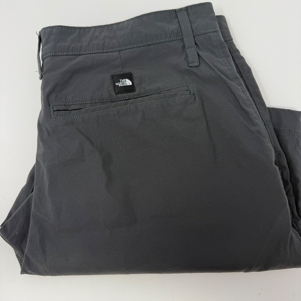 The North Face Mens Shorts Asphalt Grey Nylon Stretch Hiking NF0A3FZC